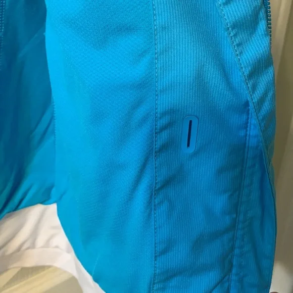 Lululemon Run Track Attack Jacket - Picture 10 of 10